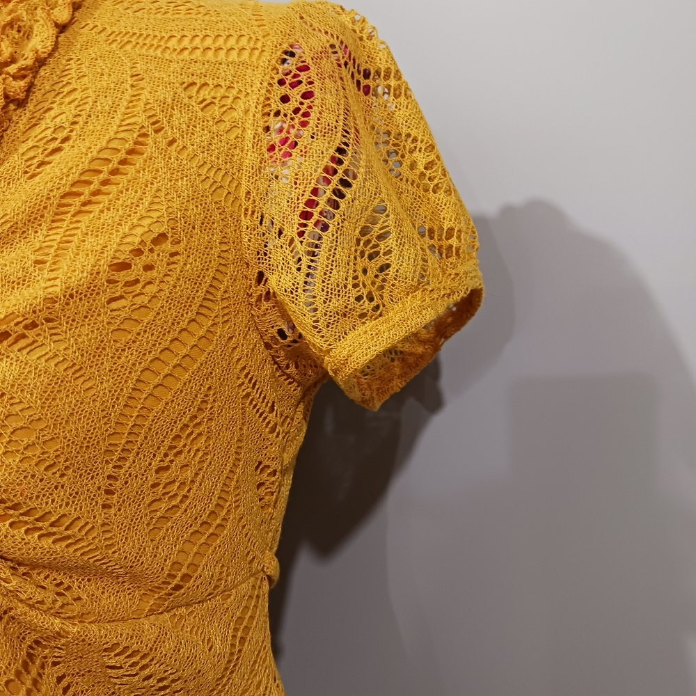 Heart soul mustard color knitted top - Picture 2 of 6